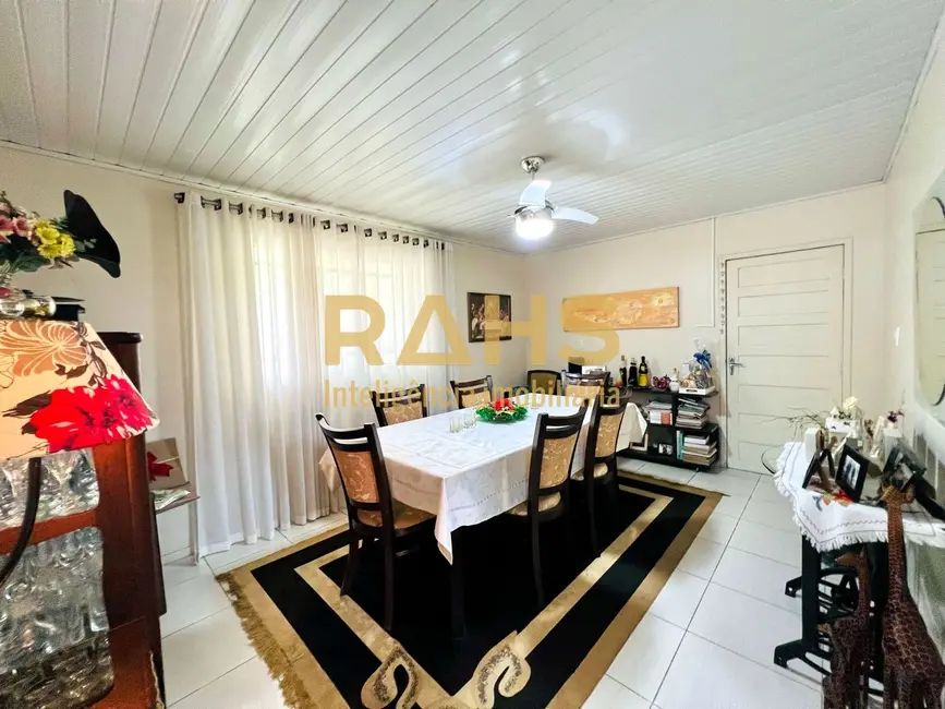 Foto 7 de Casa com 3 quartos à venda, 267m2 em Boa Vista, Joinville - SC