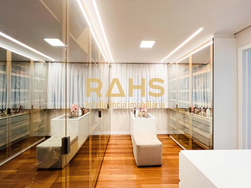 Apartamento com 3 quartos à venda, 199m2 em Atiradores, Joinville - SC - imagem 5 Foto 5 de Apartamento com 3 quartos à venda, 199m2 em Atiradores, Joinville - SC