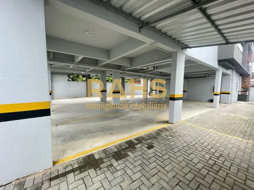 Apartamento com 2 quartos à venda, 52m2 em Iririú, Joinville - SC - imagem 7 Foto 7 de Apartamento com 2 quartos à venda, 52m2 em Iririú, Joinville - SC