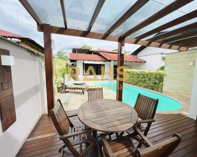 Casa com 3 quartos à venda, 168m2 em Aventureiro, Joinville - SC - imagem 5 Foto 5 de Casa com 3 quartos à venda, 168m2 em Aventureiro, Joinville - SC