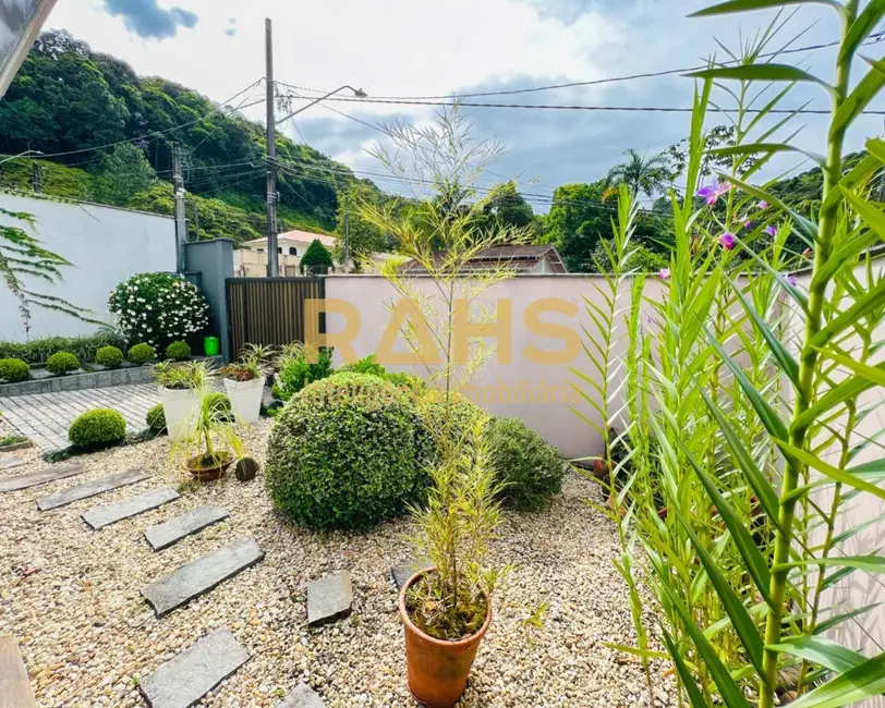 Foto 26 de Casa com 3 quartos à venda, 168m2 em Aventureiro, Joinville - SC