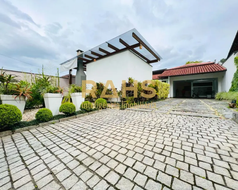 Foto 30 de Casa com 3 quartos à venda, 168m2 em Aventureiro, Joinville - SC