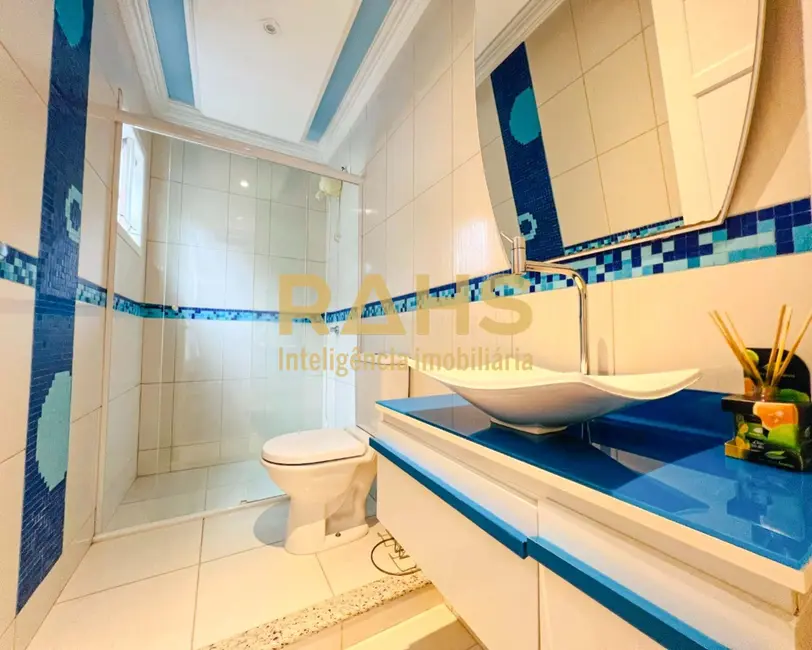 Casa com 3 quartos à venda, 168m2 em Aventureiro, Joinville - SC - imagem 6 Foto 6 de Casa com 3 quartos à venda, 168m2 em Aventureiro, Joinville - SC