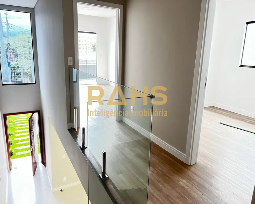 Foto 5 de Casa com 3 quartos à venda, 160m2 em Saguaçu, Joinville - SC