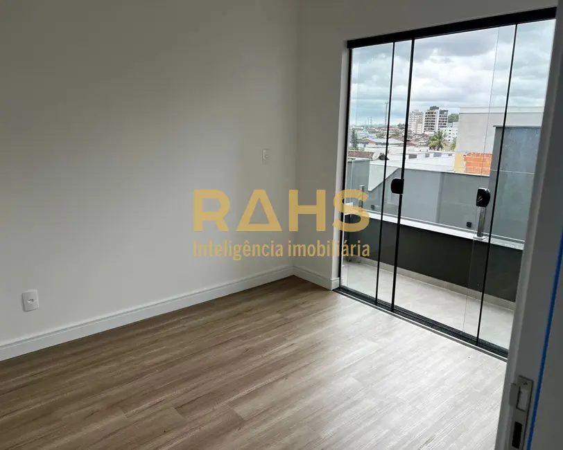 Foto 7 de Casa com 3 quartos à venda, 160m2 em Saguaçu, Joinville - SC