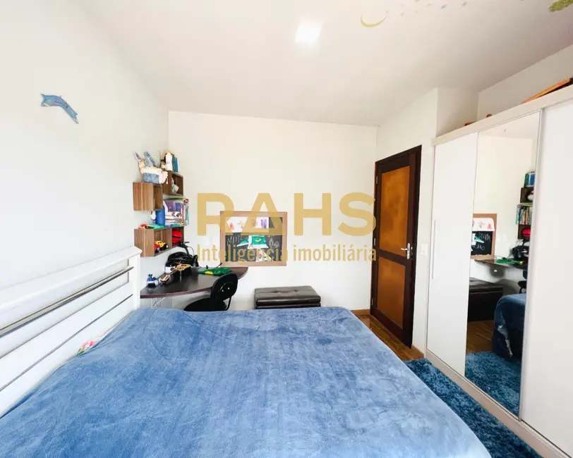 Foto 3 de Casa com 3 quartos à venda, 109m2 em Jardim Sofia, Joinville - SC