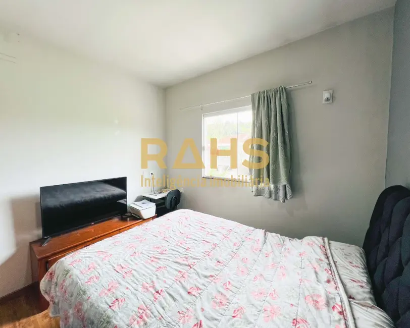 Foto 6 de Casa com 3 quartos à venda, 109m2 em Jardim Sofia, Joinville - SC