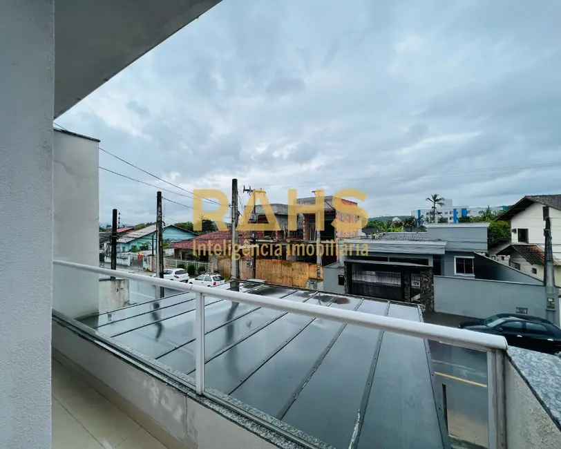 Foto 3 de Casa com 3 quartos à venda, 81m2 em Boa Vista, Joinville - SC