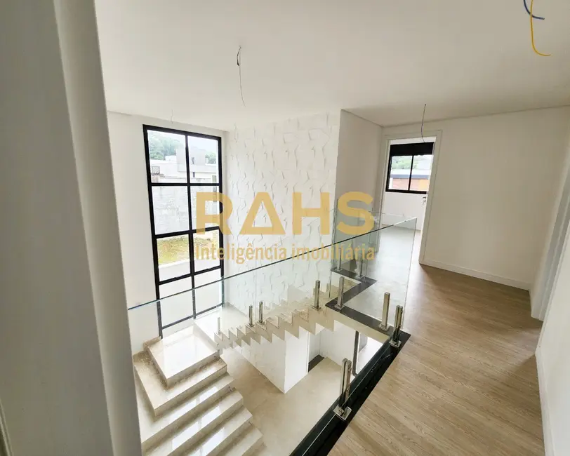 Foto 9 de Casa de Condomínio com 3 quartos à venda, 200m2 em Vila Nova, Joinville - SC