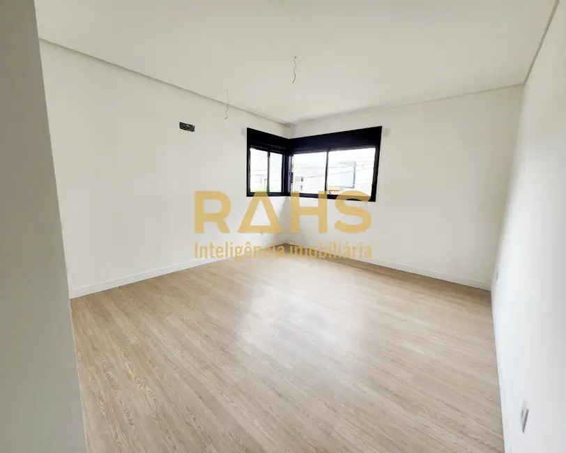 Foto 5 de Casa de Condomínio com 3 quartos à venda, 200m2 em Vila Nova, Joinville - SC