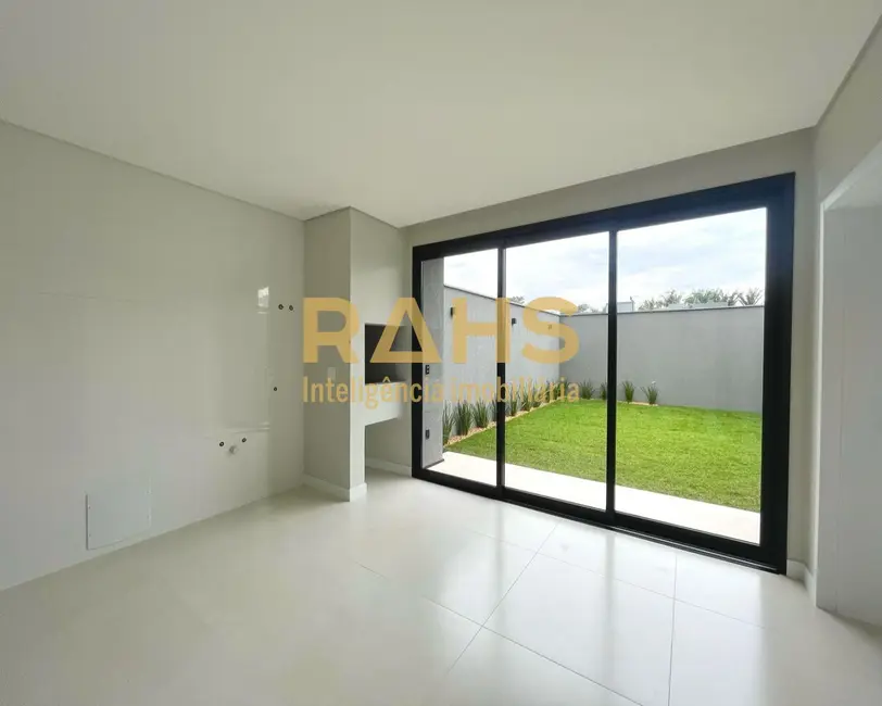 Foto 3 de Casa com 3 quartos à venda, 163m2 em Jardim Sofia, Joinville - SC