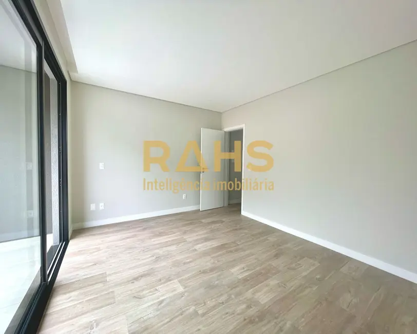 Foto 6 de Casa com 3 quartos à venda, 163m2 em Jardim Sofia, Joinville - SC