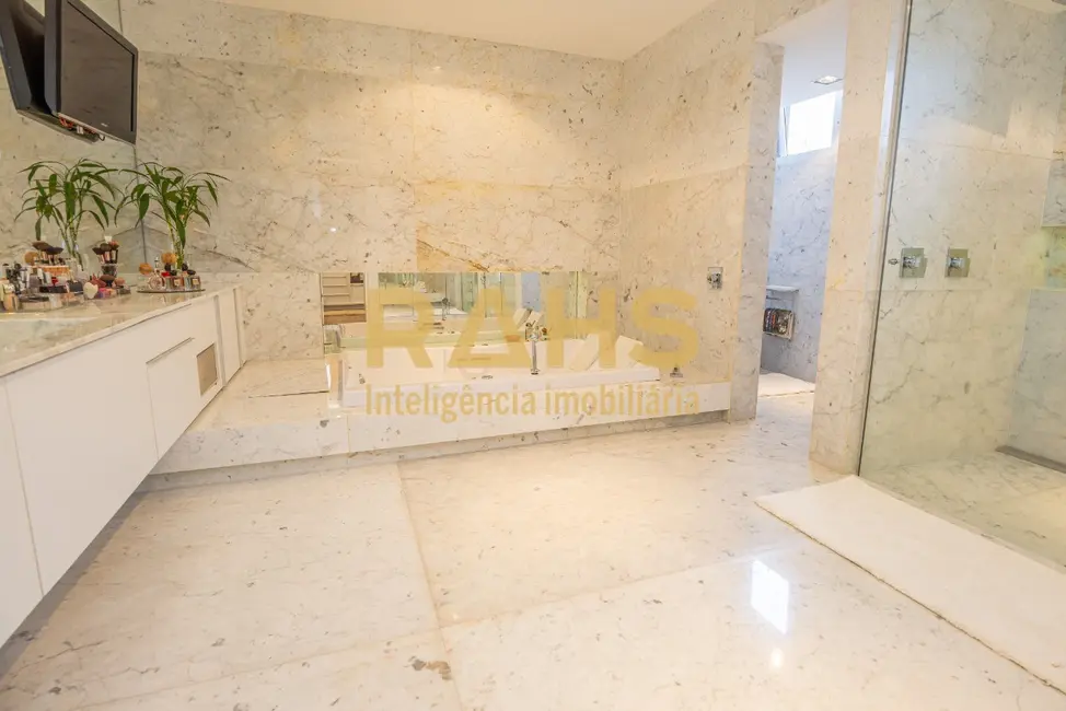 Foto 9 de Cobertura com 4 quartos à venda, 500m2 em Atiradores, Joinville - SC