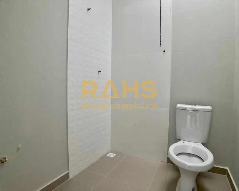 Foto 5 de Casa com 2 quartos à venda, 70m2 em Vila Nova, Joinville - SC