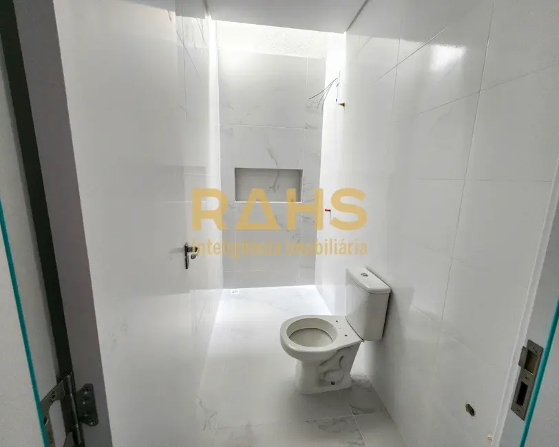 Foto 8 de Casa com 3 quartos à venda, 108m2 em Bucarein, Joinville - SC