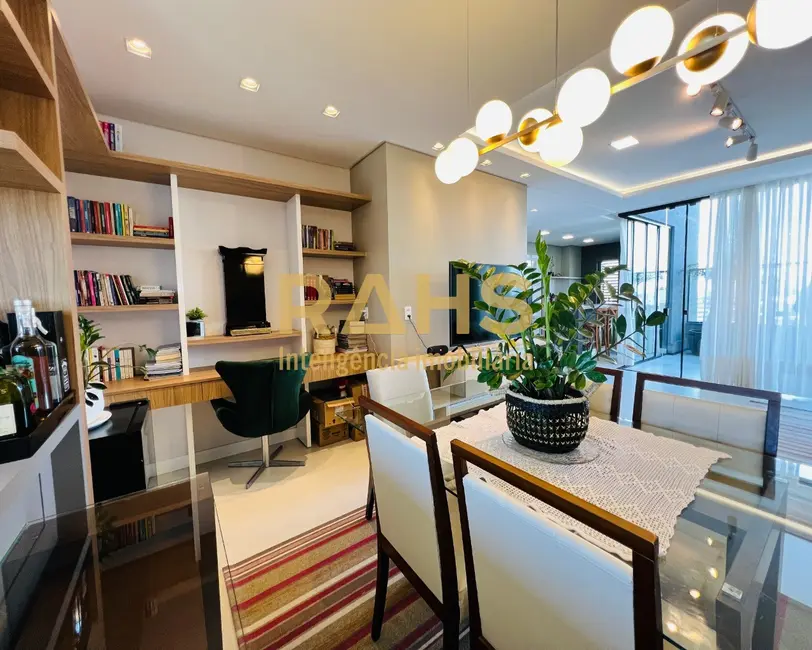 Foto 3 de Cobertura com 3 quartos à venda, 193m2 em Santo Antônio, Joinville - SC