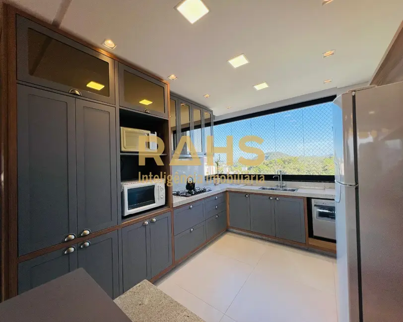 Foto 7 de Cobertura com 3 quartos à venda, 193m2 em Santo Antônio, Joinville - SC