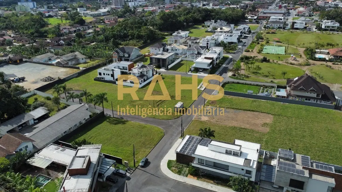 Foto 1 de Terreno / Lote à venda em Pirabeiraba (Pirabeiraba), Joinville - SC