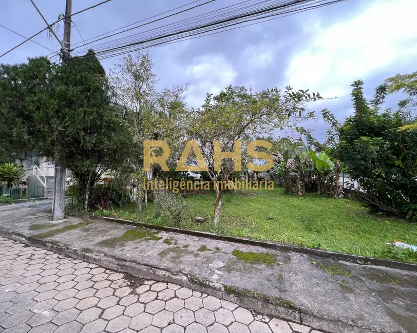 Foto 2 de Terreno / Lote à venda em Glória, Joinville - SC