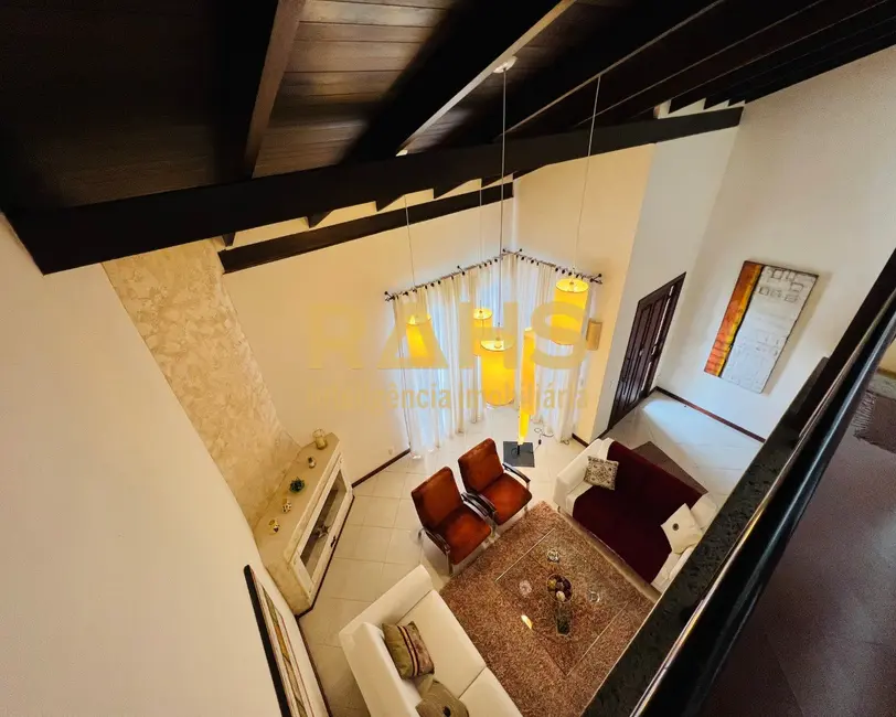 Casa com 5 quartos à venda, 406m2 em América, Joinville - SC - imagem 4 Foto 4 de Casa com 5 quartos à venda, 406m2 em América, Joinville - SC