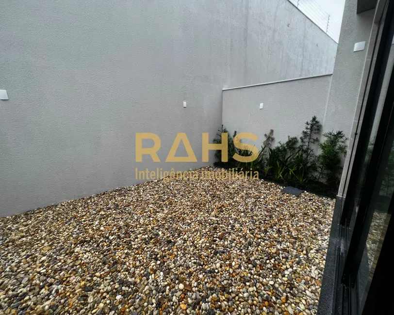 Foto 9 de Casa com 3 quartos à venda, 150m2 em América, Joinville - SC