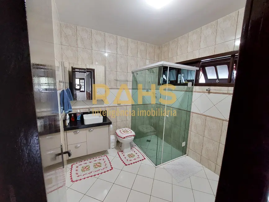 Foto 3 de Casa com 4 quartos à venda, 175m2 em Vila Nova, Joinville - SC