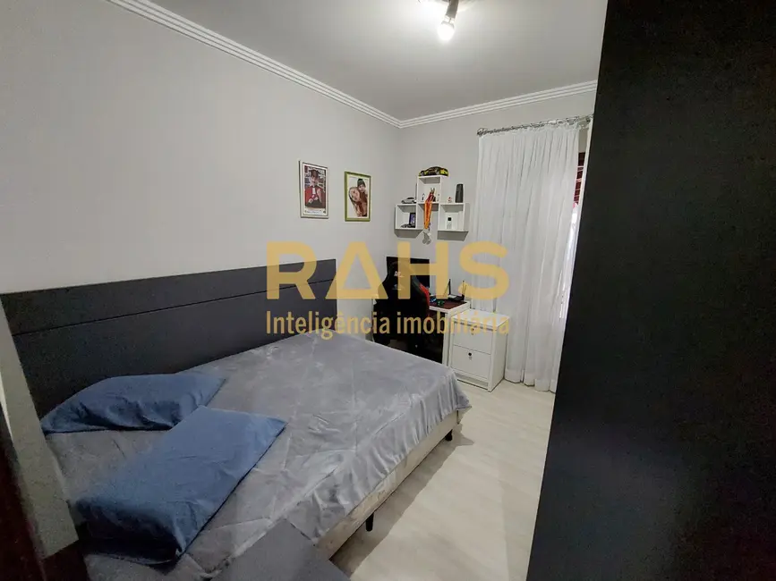 Foto 6 de Casa com 4 quartos à venda, 175m2 em Vila Nova, Joinville - SC