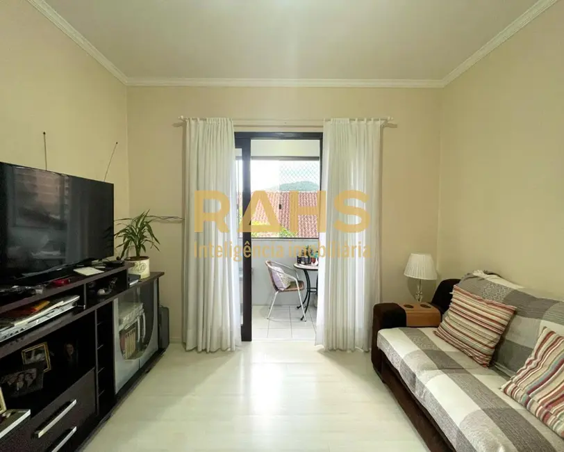 Foto 2 de Casa com 4 quartos à venda, 221m2 em Saguaçu, Joinville - SC