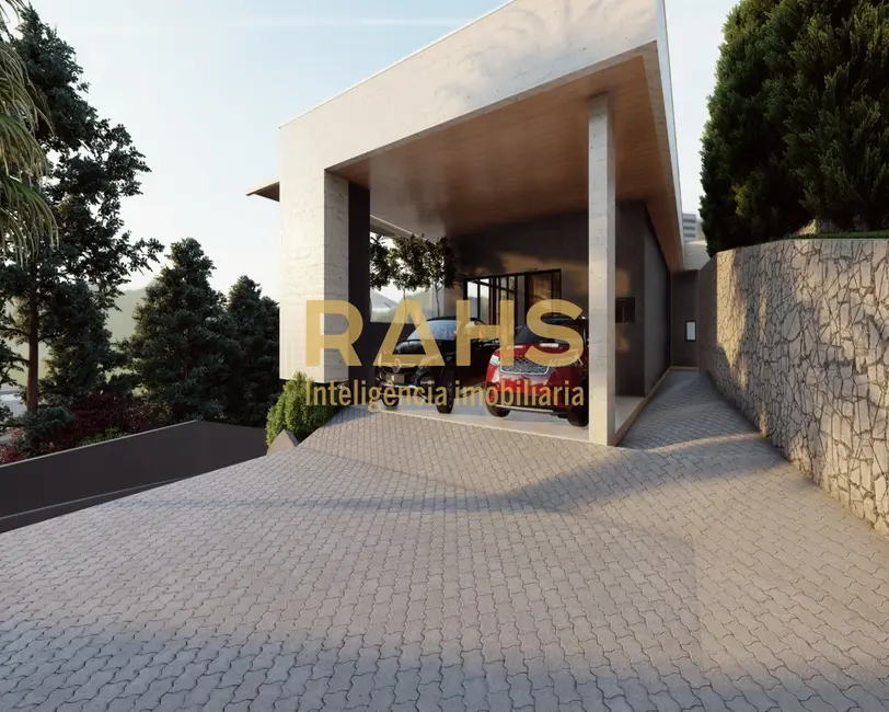 Casa com 3 quartos à venda, 393m2 em Boa Vista, Joinville - SC - imagem 3 Foto 3 de Casa com 3 quartos à venda, 393m2 em Boa Vista, Joinville - SC