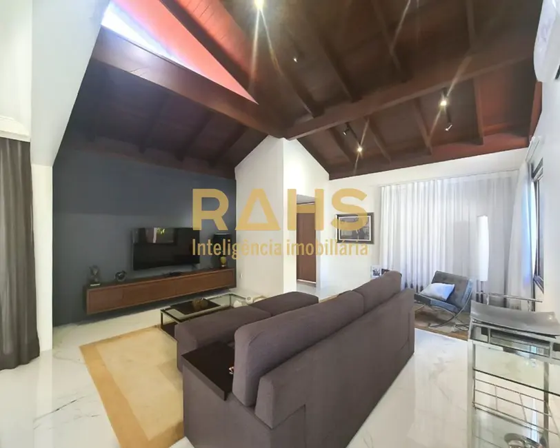 Foto 8 de Casa de Condomínio com 4 quartos à venda, 480m2 em Glória, Joinville - SC