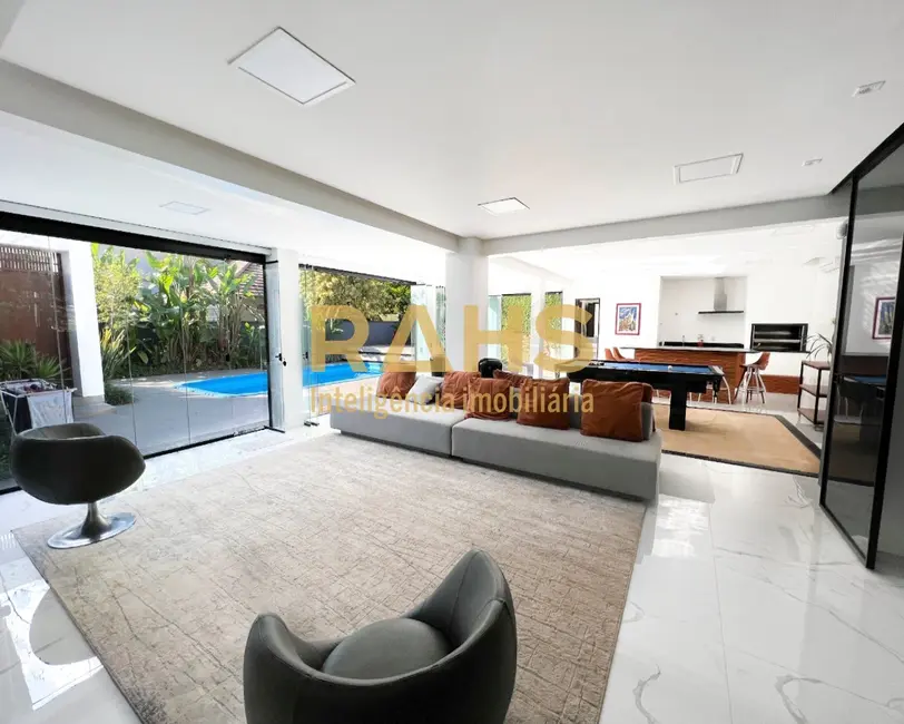 Foto 5 de Casa de Condomínio com 4 quartos à venda, 480m2 em Glória, Joinville - SC