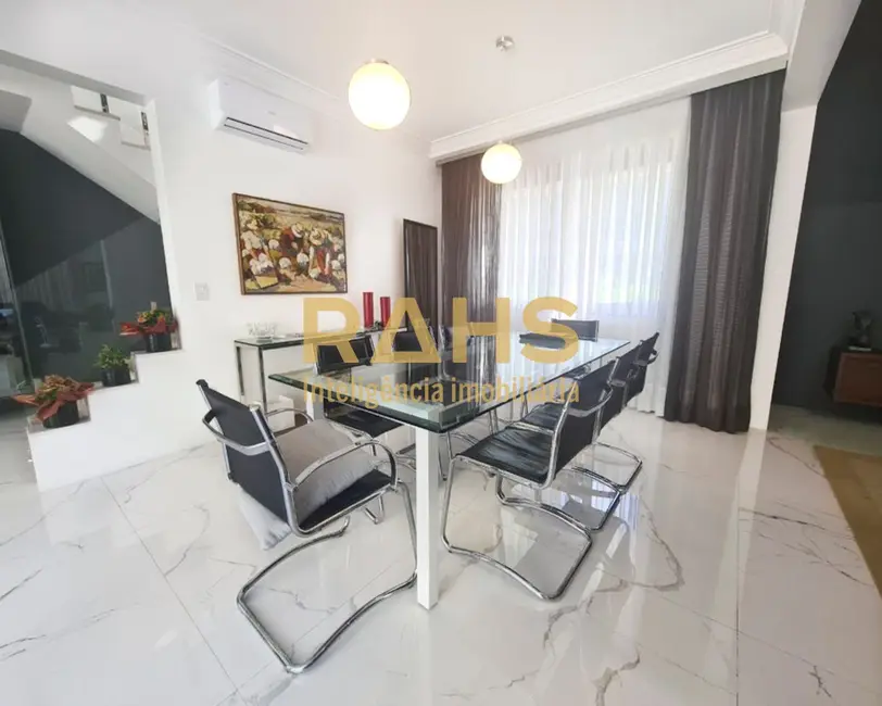 Foto 6 de Casa de Condomínio com 4 quartos à venda, 480m2 em Glória, Joinville - SC