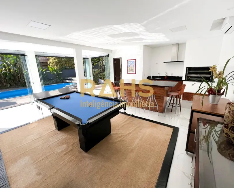 Foto 4 de Casa de Condomínio com 4 quartos à venda, 480m2 em Glória, Joinville - SC