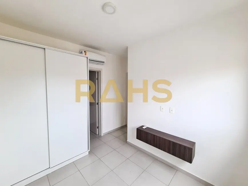 Foto 6 de Apartamento com 2 quartos à venda, 52m2 em Bucarein, Joinville - SC
