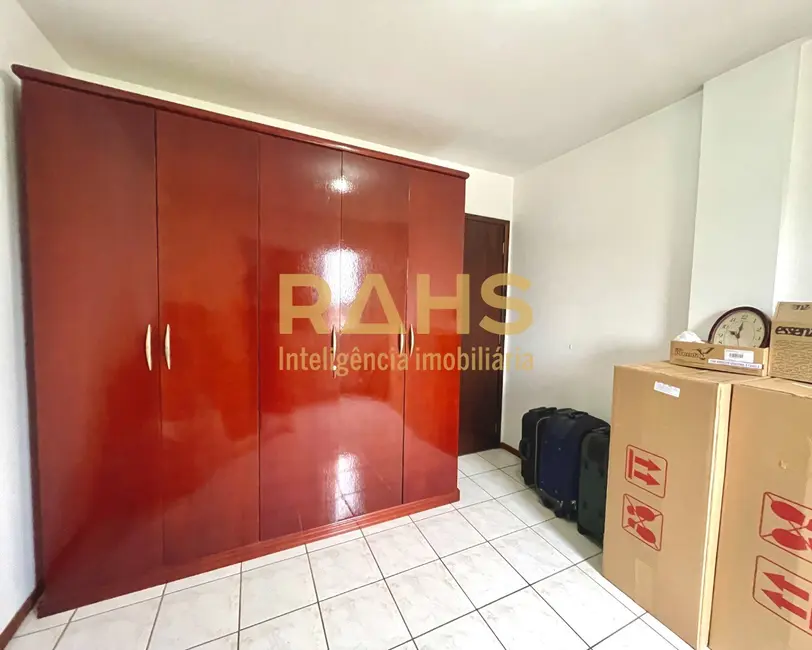 Foto 5 de Apartamento com 2 quartos à venda, 71m2 em Bucarein, Joinville - SC