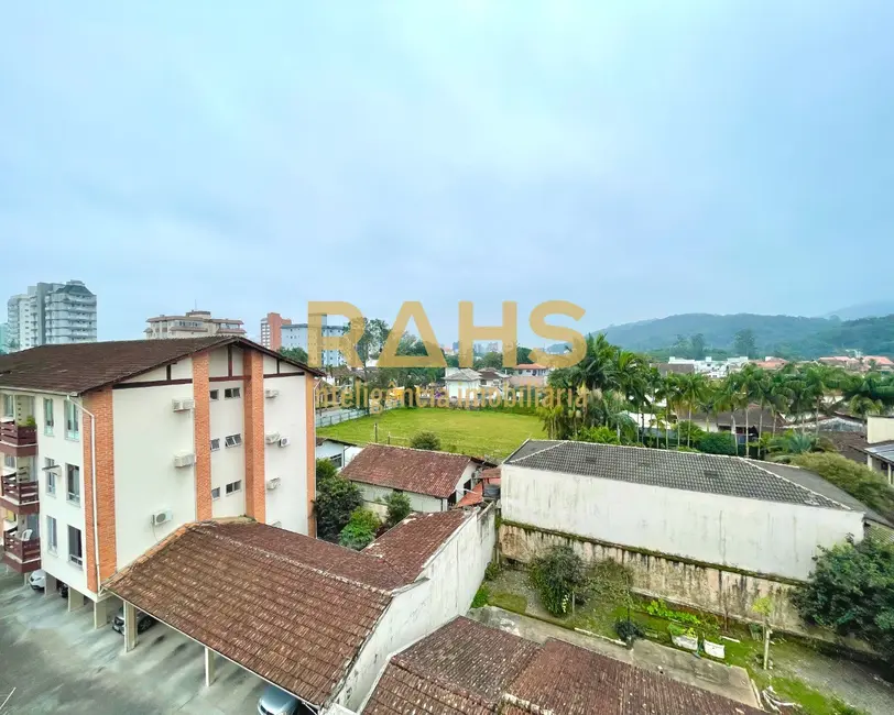 Foto 3 de Apartamento com 2 quartos à venda, 71m2 em Bucarein, Joinville - SC