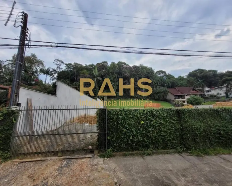 Foto 6 de Casa com 4 quartos à venda, 271m2 em Glória, Joinville - SC