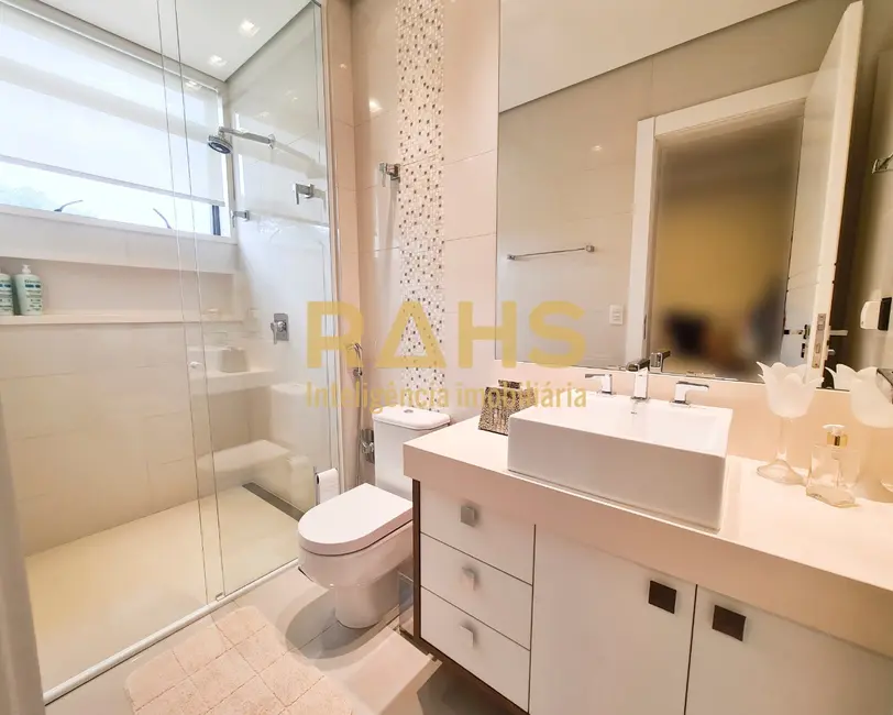 Foto 9 de Apartamento com 3 quartos à venda, 307m2 em Atiradores, Joinville - SC