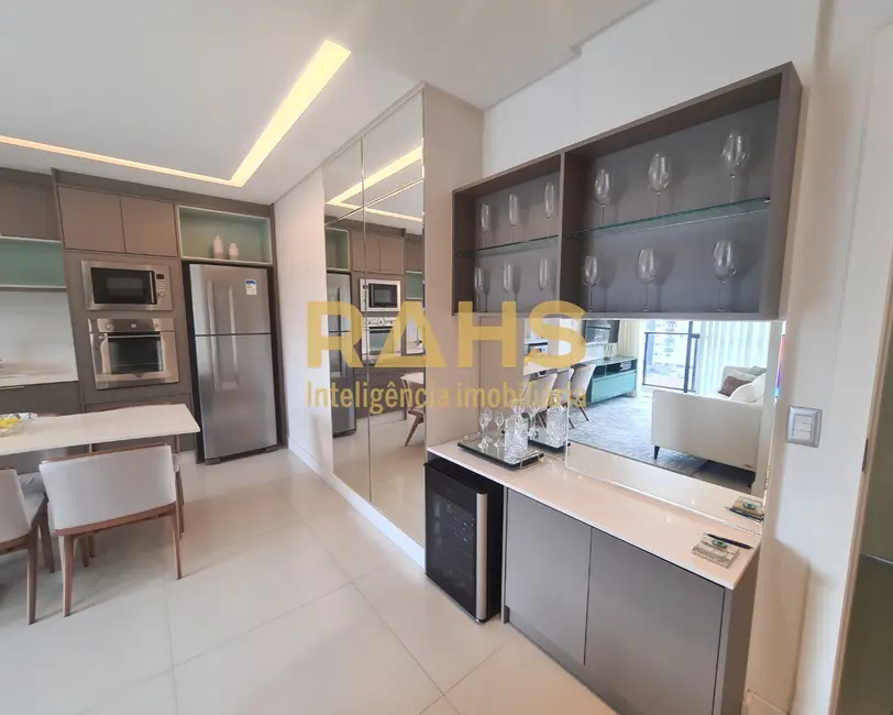 Foto 3 de Apartamento com 2 quartos à venda, 80m2 em Atiradores, Joinville - SC