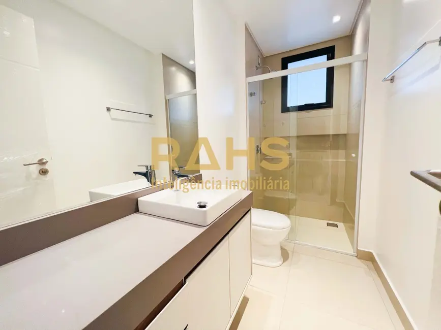 Apartamento com 3 quartos à venda, 123m2 em Atiradores, Joinville - SC - imagem 6 Foto 6 de Apartamento com 3 quartos à venda, 123m2 em Atiradores, Joinville - SC