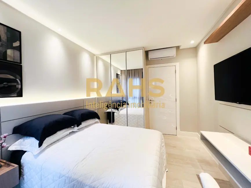 Apartamento com 3 quartos à venda, 123m2 em Atiradores, Joinville - SC - imagem 8 Foto 8 de Apartamento com 3 quartos à venda, 123m2 em Atiradores, Joinville - SC