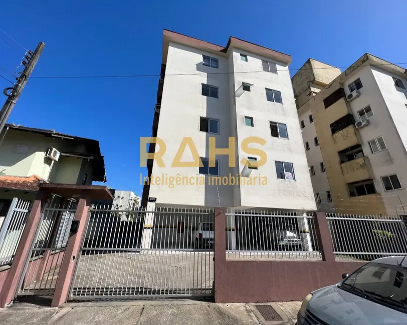 Foto 1 de Apartamento com 2 quartos à venda, 65m2 em Bom Retiro, Joinville - SC