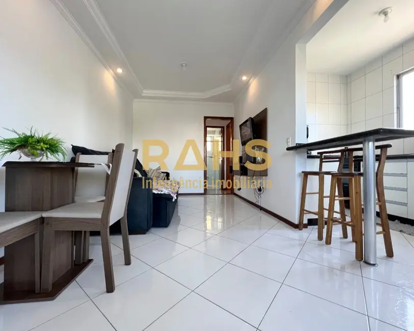 Foto 3 de Apartamento com 2 quartos à venda, 65m2 em Bom Retiro, Joinville - SC