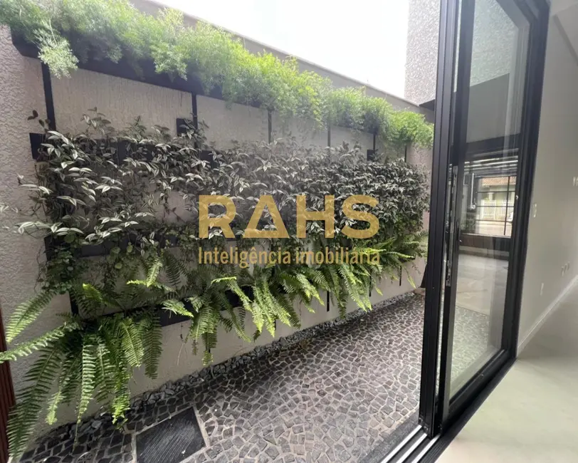 Foto 4 de Casa com 3 quartos à venda, 190m2 em Jardim Sofia, Joinville - SC