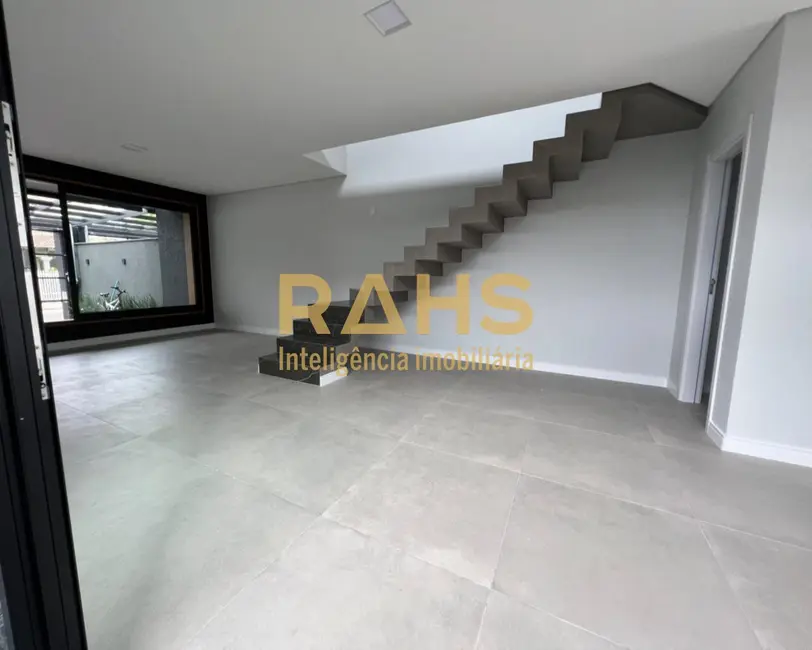 Foto 5 de Casa com 3 quartos à venda, 190m2 em Jardim Sofia, Joinville - SC