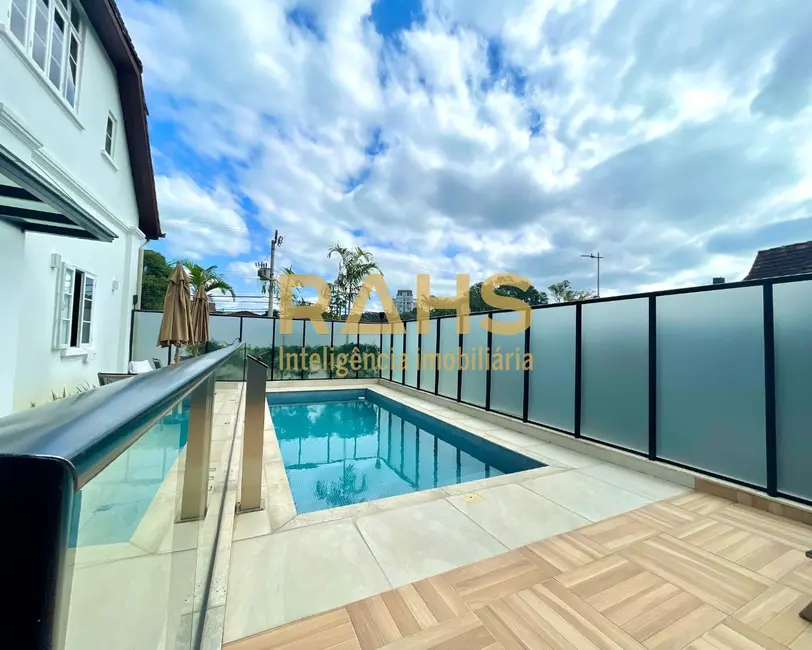 Apartamento com 3 quartos à venda, 122m2 em Centro, Joinville - SC - imagem 5 Foto 5 de Apartamento com 3 quartos à venda, 122m2 em Centro, Joinville - SC