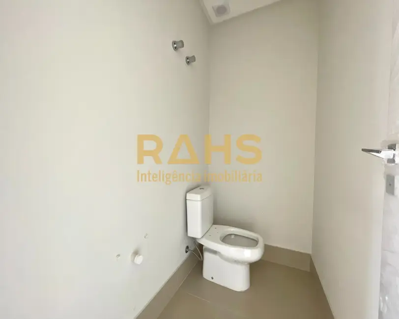 Apartamento com 3 quartos à venda, 122m2 em Centro, Joinville - SC - imagem 3 Foto 3 de Apartamento com 3 quartos à venda, 122m2 em Centro, Joinville - SC