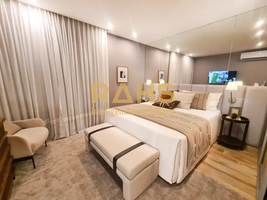 Foto 6 de Apartamento com 3 quartos à venda, 160m2 em América, Joinville - SC