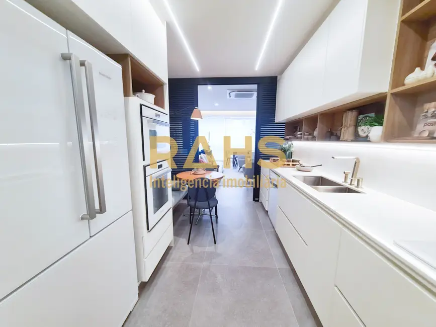 Foto 3 de Apartamento com 3 quartos à venda, 160m2 em América, Joinville - SC