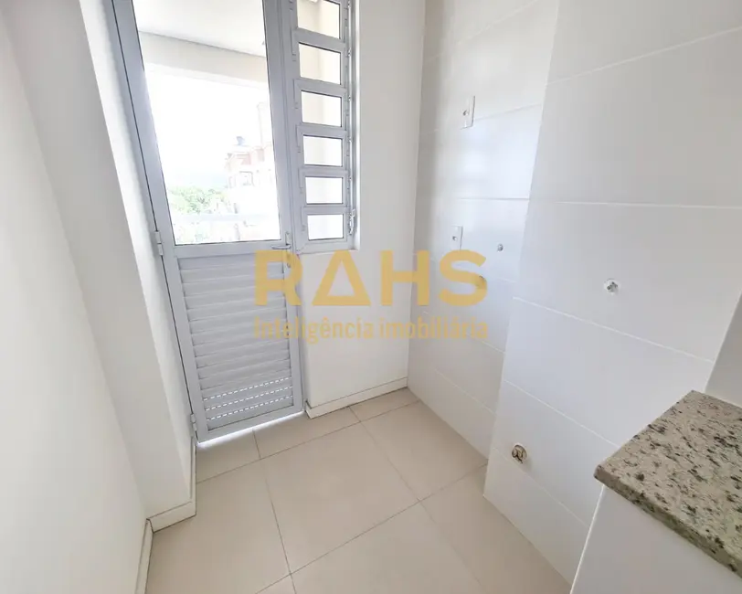 Foto 4 de Apartamento com 2 quartos à venda, 80m2 em Costa e Silva, Joinville - SC